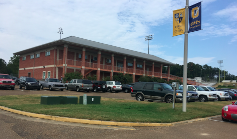 Middle schooler's prank leads to lockdown, apprehension