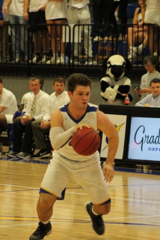 School day basketball game provides good energy for boys and girls game