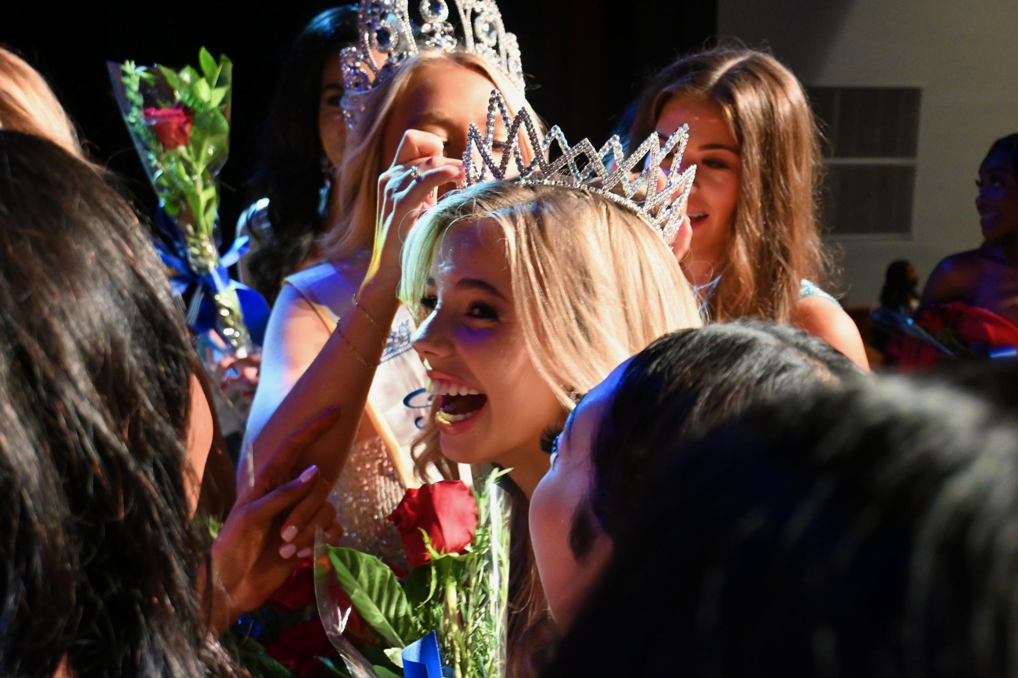 Kipping named most beautiful in OHS Parade of Beauties