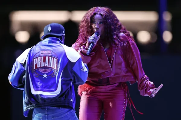 Kendrick Lamar , SZA ignite halftime with unforgettable performance